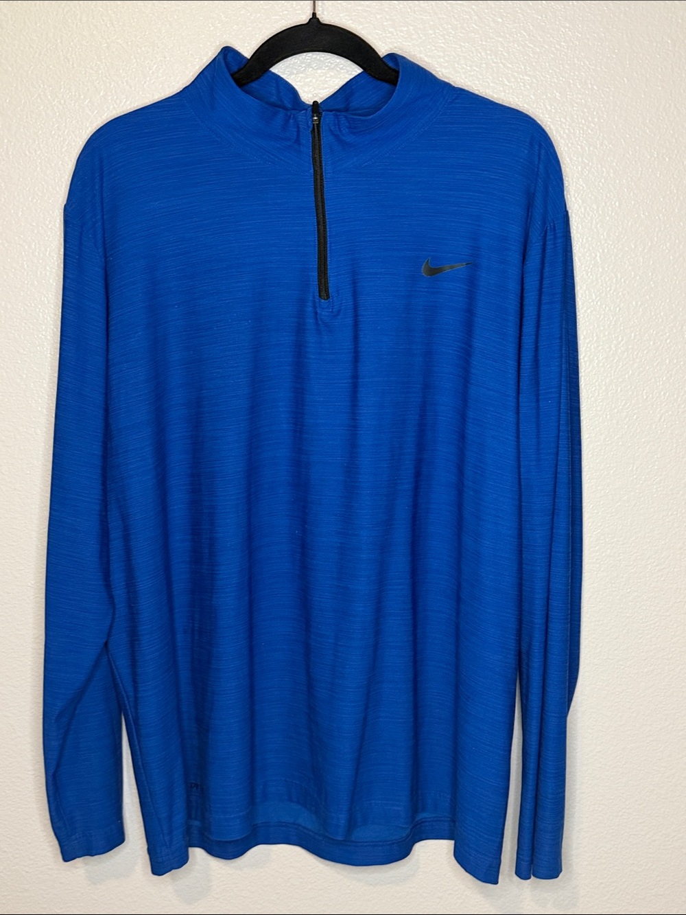 Nike Men’s Quarter-Zip Performance Top - Blue size XL (bin14)